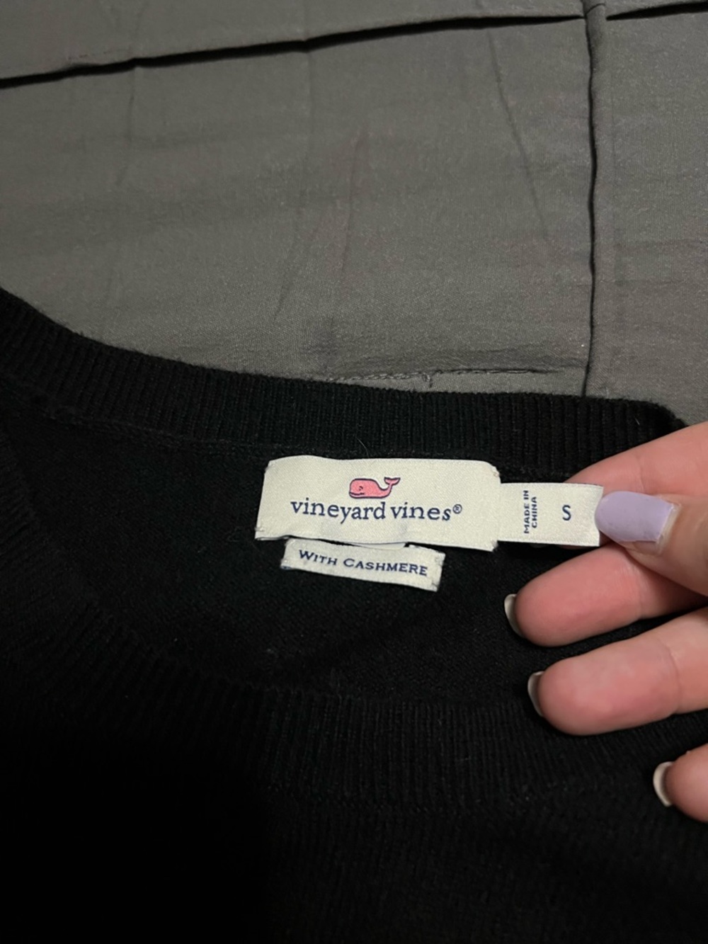 Vineyard Vines Woman’s Black Super Soft Cashmere Wool Blend Sweater Size Small - Picture 11 of 12
